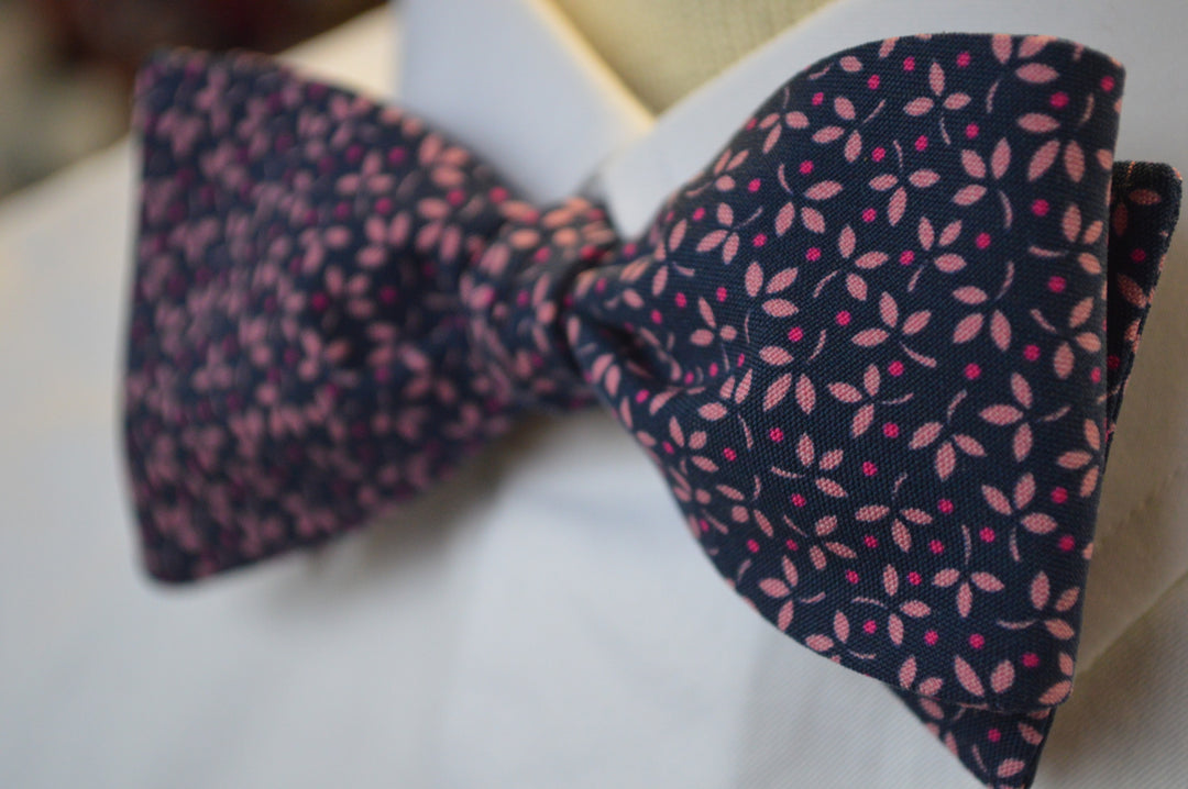 Hastings Floral Bow Tie Navy